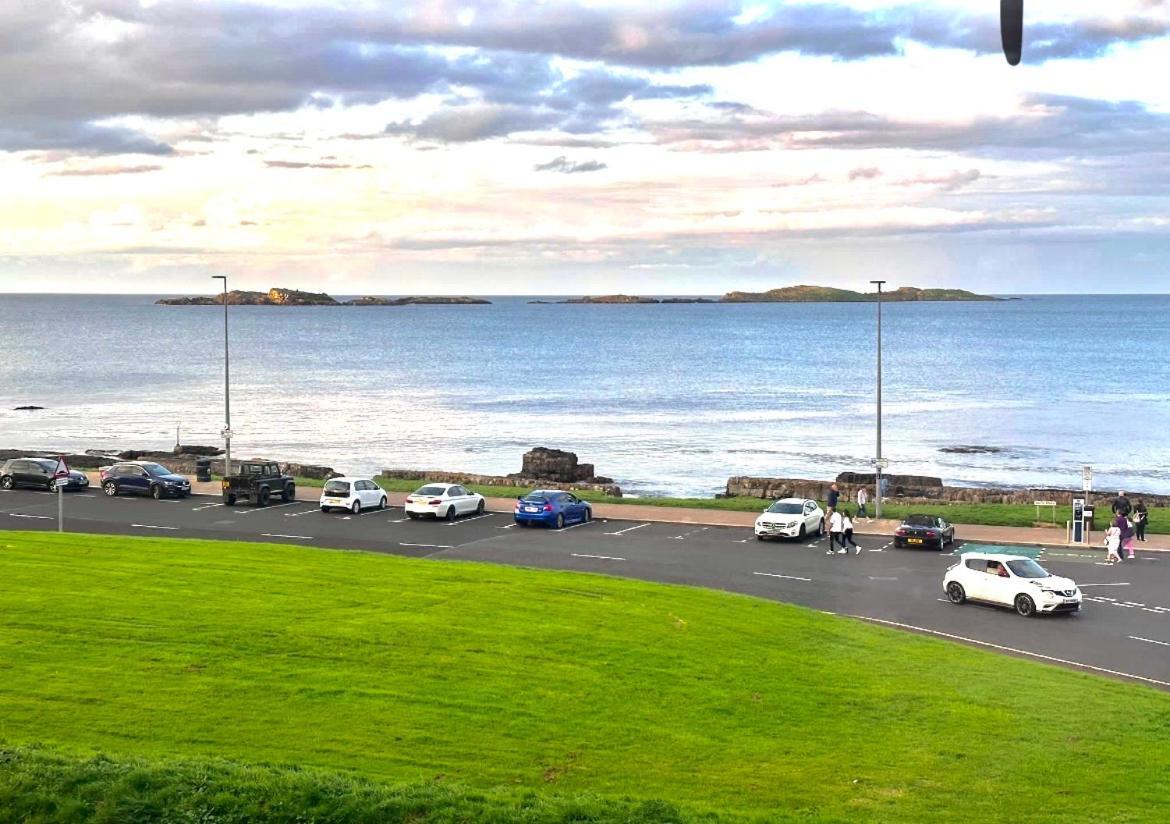 Stunning 3 Bed Seafront Mansion Building Sleeps 6 Adults Or 8 With Kids Apartment Portrush Exterior foto